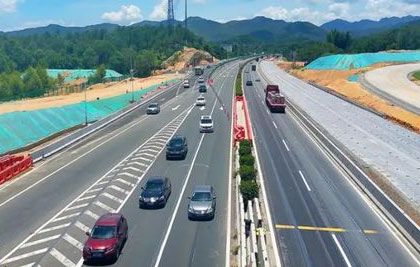 深汕西高速改扩建惠州段计划月底完成新老路交通转换
